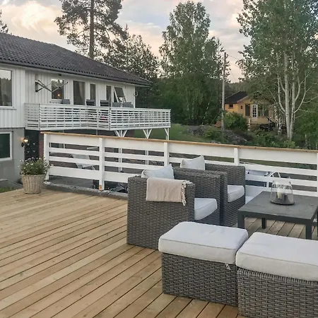 Apartment 2 Bedroom In *