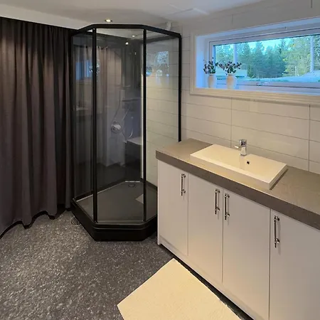 2 Bedroom In Apartment *