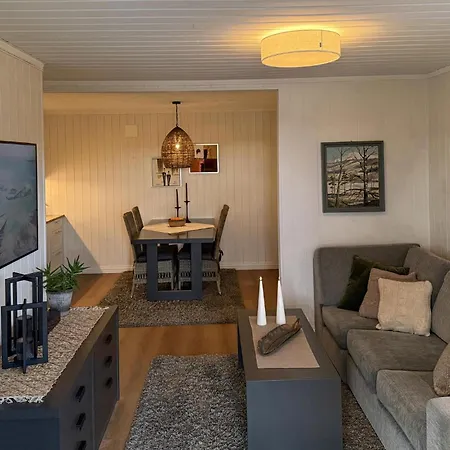 Apartment 2 Bedroom In *